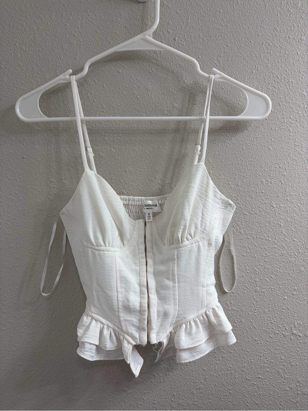 White Ruffled Tie-Front Tank Top - Unbranded